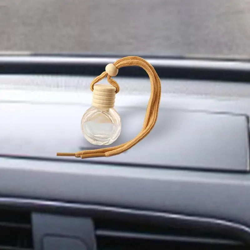 Car Essential Oil Diffuser Refillable Car Essential Oil Diffuser Car Air Freshener Perfume Bottle Aromatherapy Fragrance