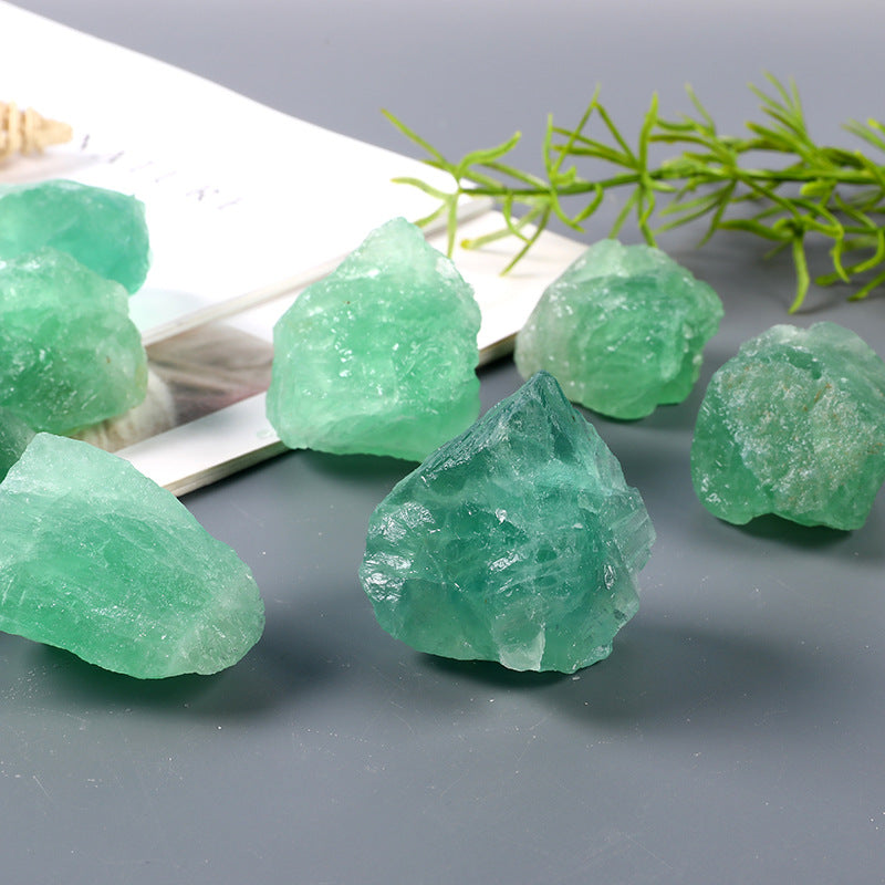 Natural Green Fluorite Raw Stone – Aromatherapy Crystal Diffuser
