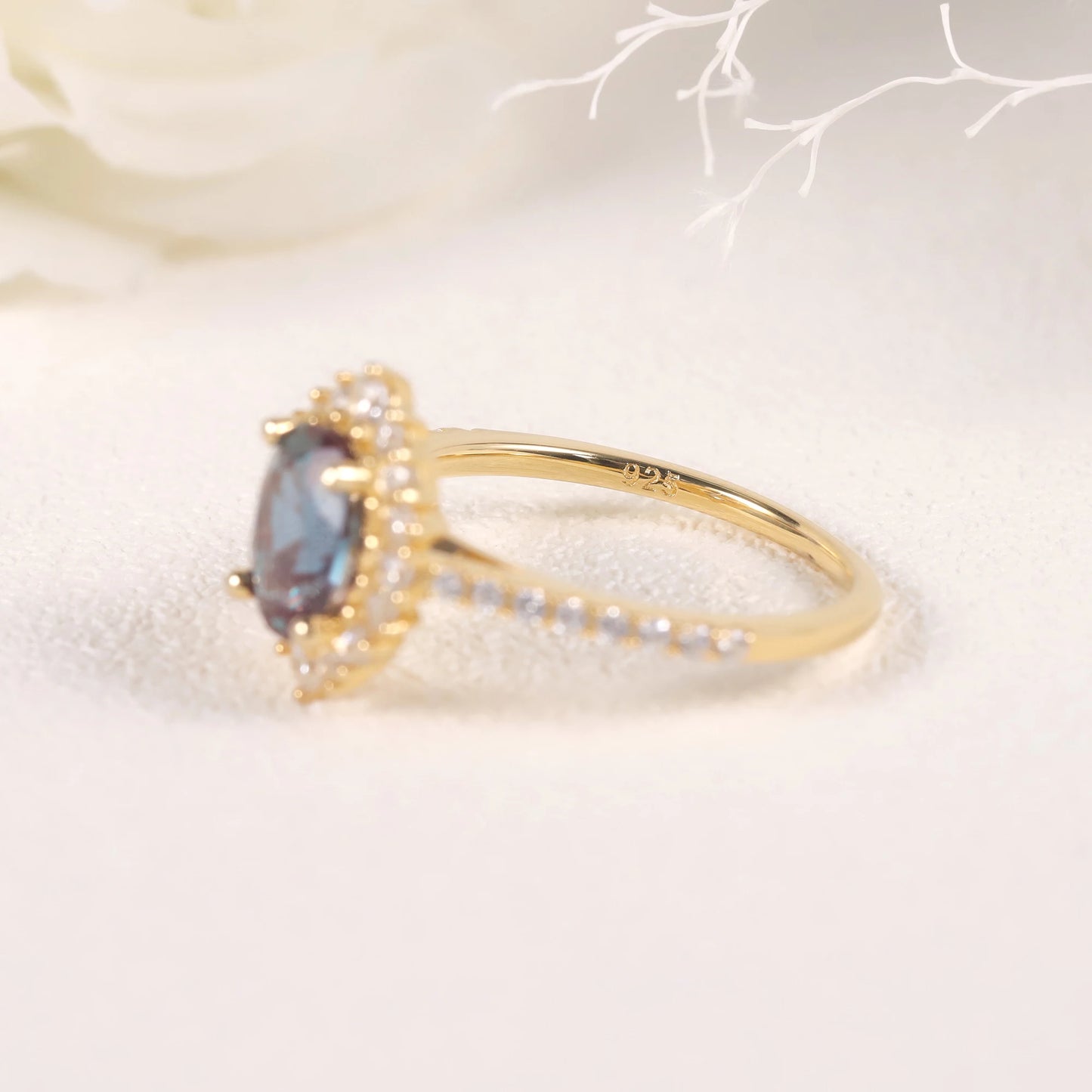 925 Sterling Silver 6x8mm Alexandrite Crystal Ring